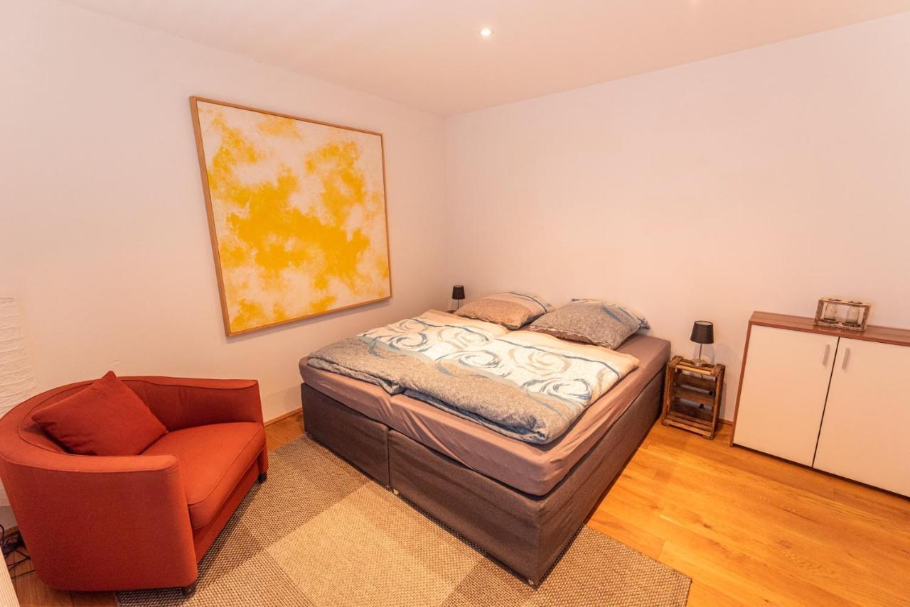 エルトフィレDesigner Unterkunft In 15. Jahrhundert Altbau 75 M² Fuer Max. 4 Personenアパートメント エクステリア 写真
