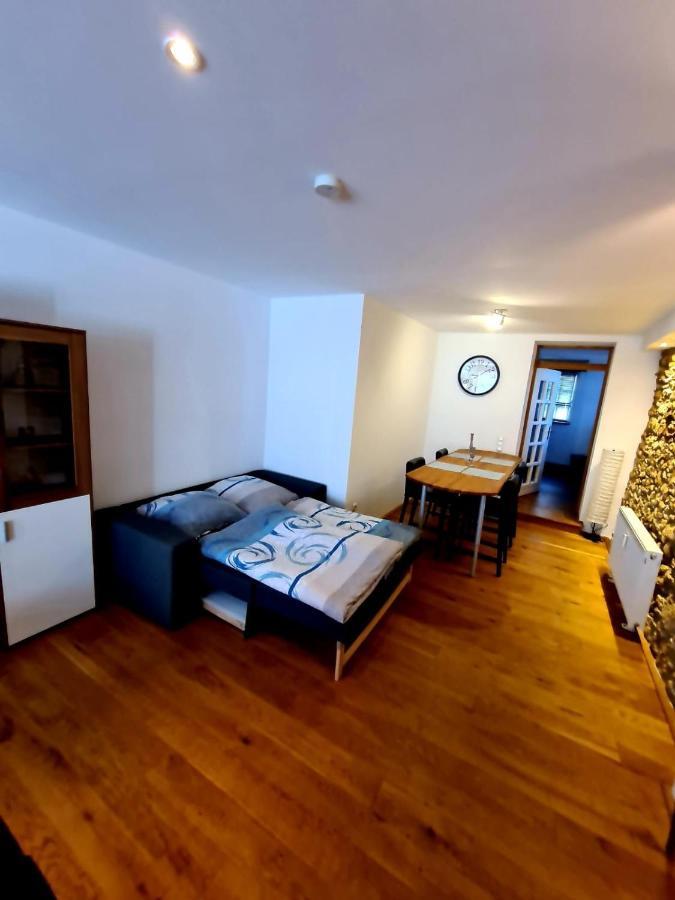 エルトフィレDesigner Unterkunft In 15. Jahrhundert Altbau 75 M² Fuer Max. 4 Personenアパートメント エクステリア 写真